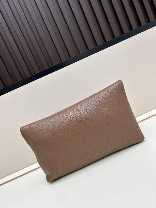 Picture of Goyard Handbags _SKUfw225675705fw